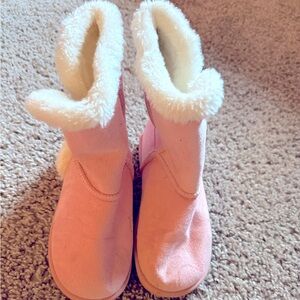Girls pink fur Ugg style boots, size 13